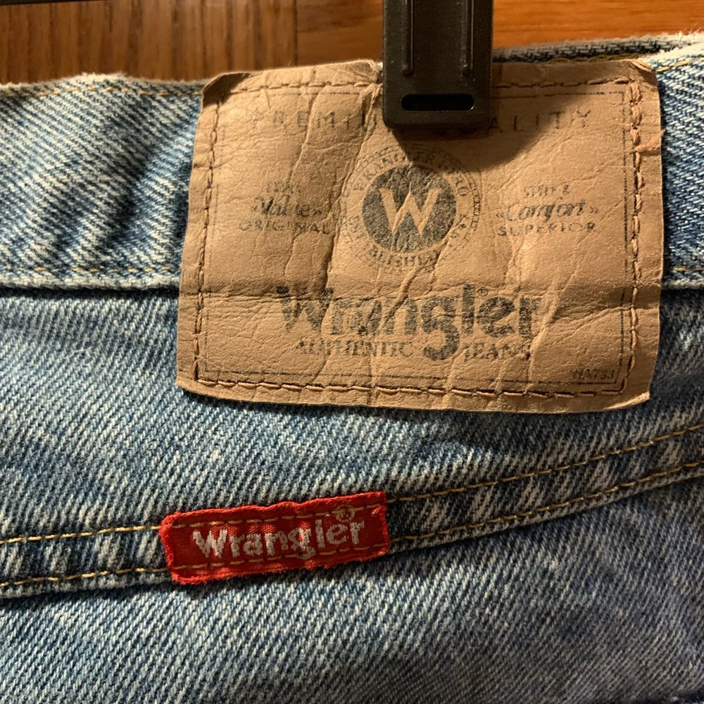Wrangler Relaxed Fit Light Blue Jeans. Size 33x30. 100% Cotton - Picture 6 of 7